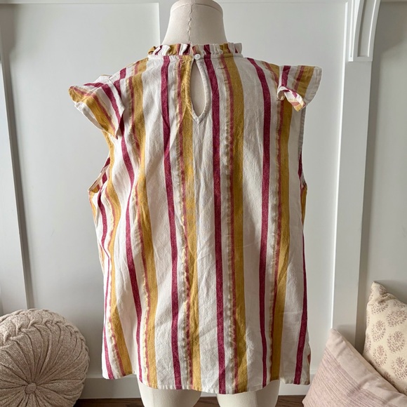 NFC Sleeveless Dress Shirt NWOT Gold, White & Burgundy Size XL - Picture 2 of 4